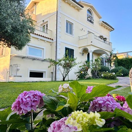 Villa Luce B&B Olbia Exterior foto